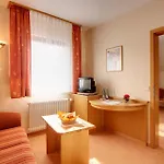 Flair Zum Hirsch Konukevi 3*