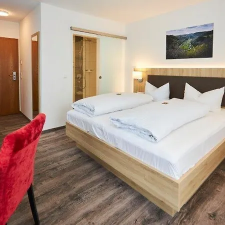 Flair Zum Hirsch Casa de hóspedes Hayingen