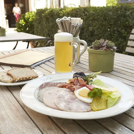 Pensionat Flair Zum Hirsch