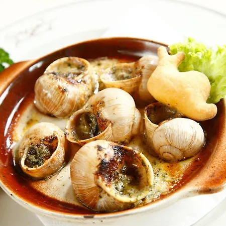 Flair Zum Hirsch בית הארחה